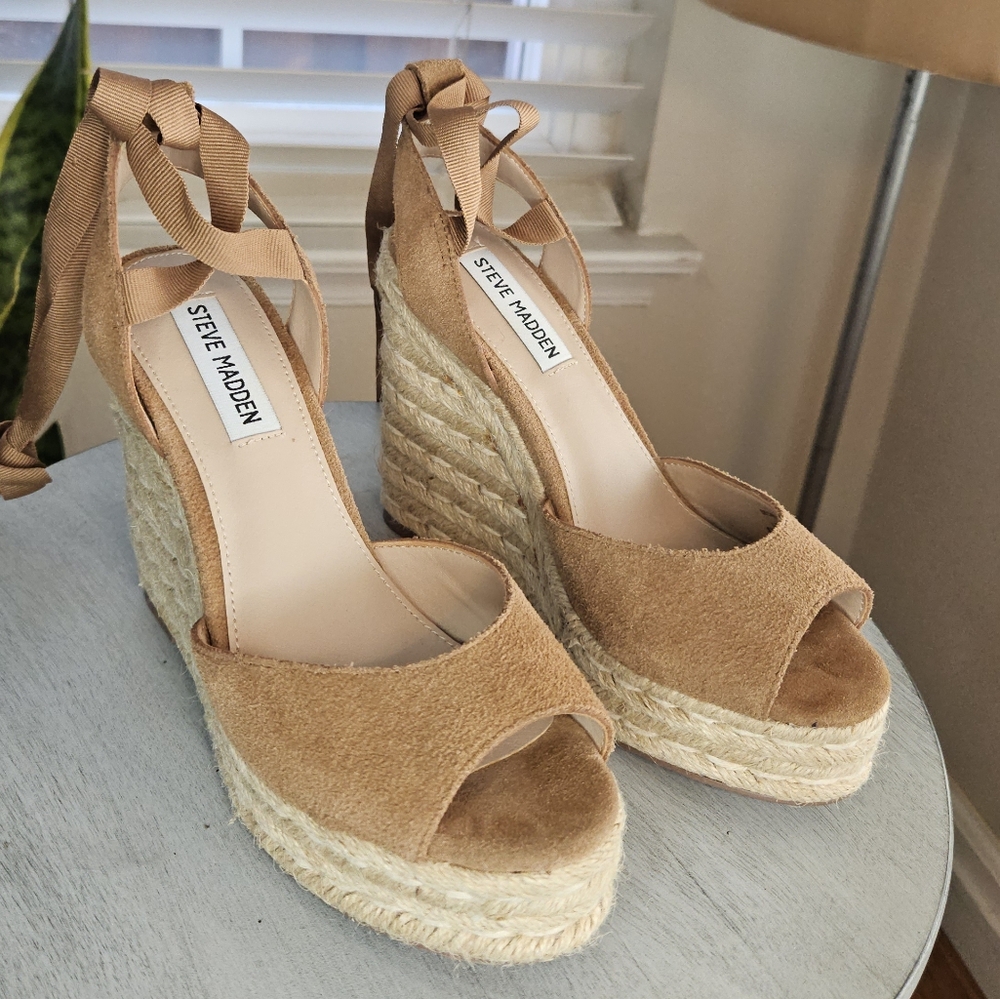 Steve Madden Tan Suede Espadrille Wedges Peep-Toe
